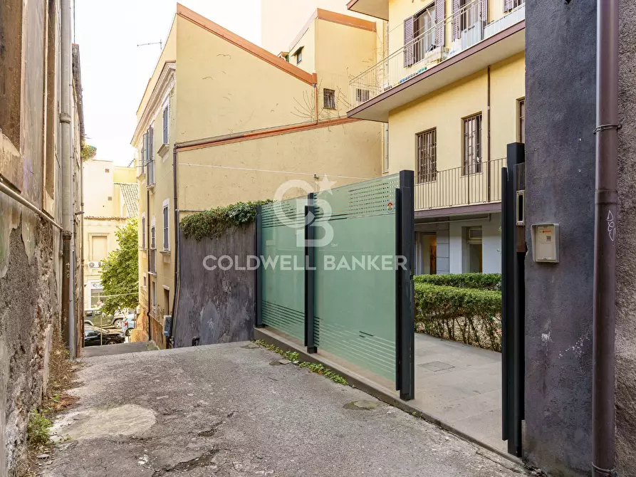 Immagine 42 di Ufficio in affitto  in Via Santa Maria Maddalena a Catania
