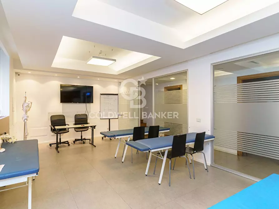 Immagine 27 di Ufficio in affitto  in Via Santa Maria Maddalena a Catania