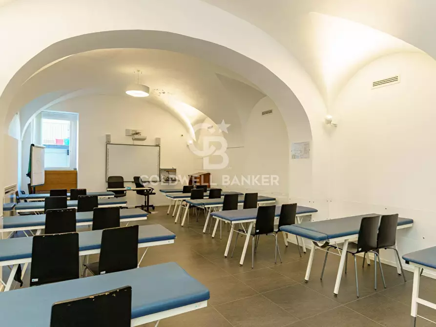 Immagine 44 di Ufficio in affitto  in Via Santa Maria Maddalena a Catania