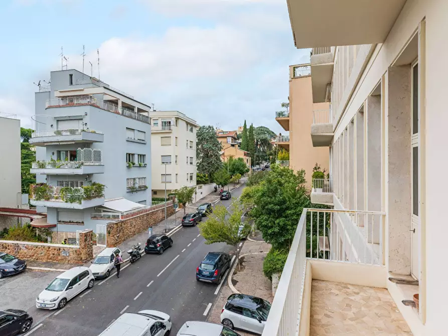 Immagine 33 di Appartamento in vendita  in Via Dei Monti Parioli a Roma