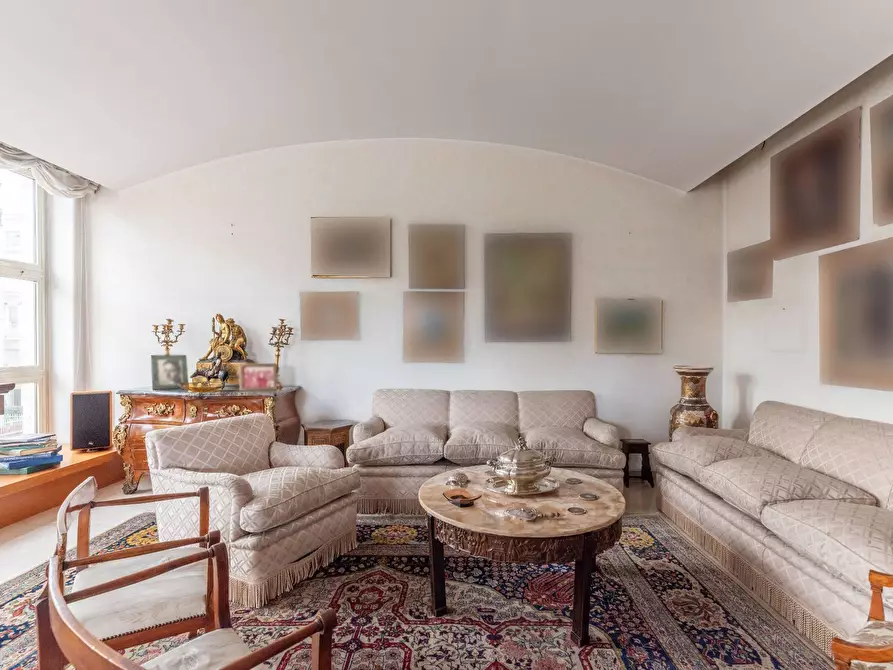 Immagine 9 di Appartamento in vendita  in Via Dei Monti Parioli a Roma