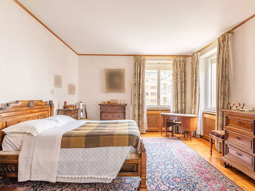 Immagine 21 di Appartamento in vendita  in Via Dei Monti Parioli a Roma