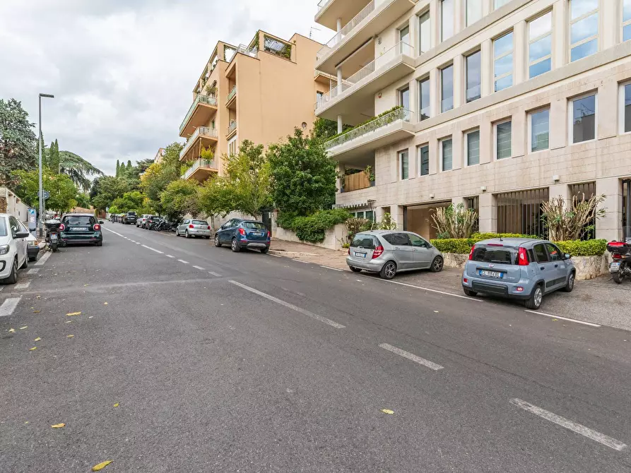 Immagine 39 di Appartamento in vendita  in Via Dei Monti Parioli a Roma