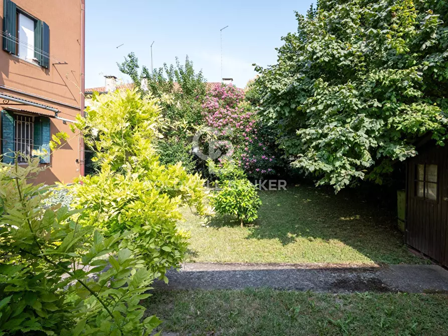 Immagine 22 di Appartamento in vendita  in Via Cavalieri Di Vittorio Veneto 29 a Venezia