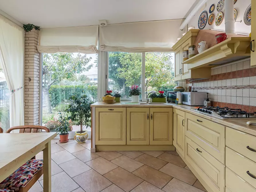 Immagine 3 di Villa in vendita  in Via Turchetta a Rimini