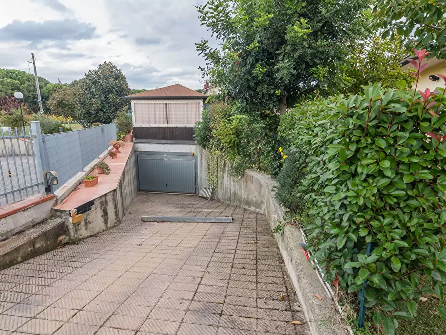 Immagine 33 di Villa in vendita  in Via Turchetta a Rimini