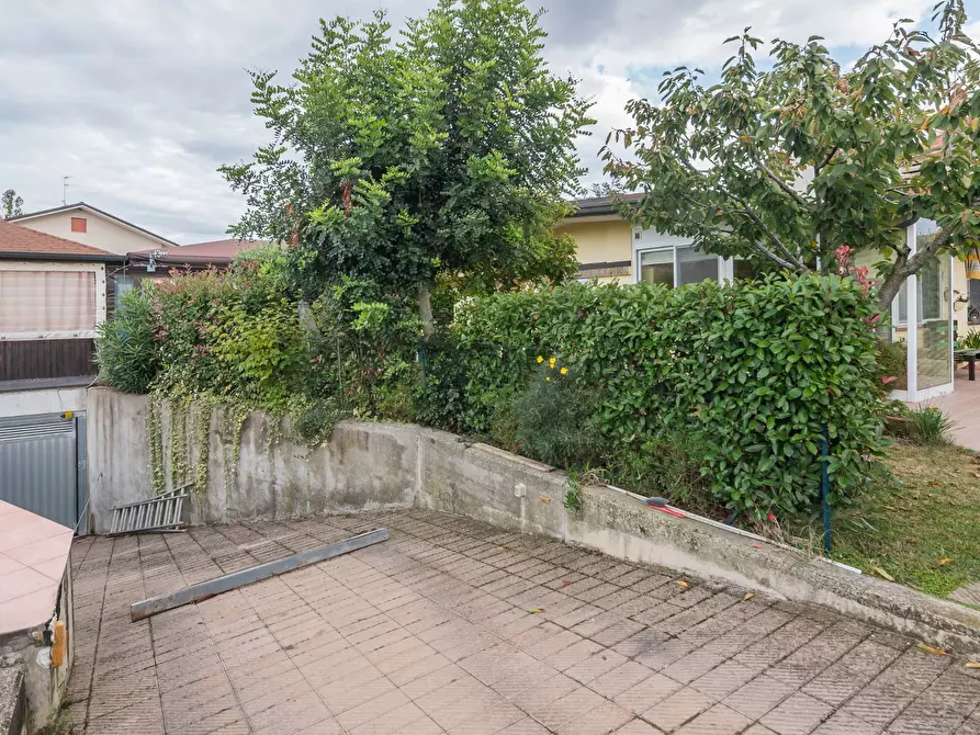 Immagine 32 di Villa in vendita  in Via Turchetta a Rimini