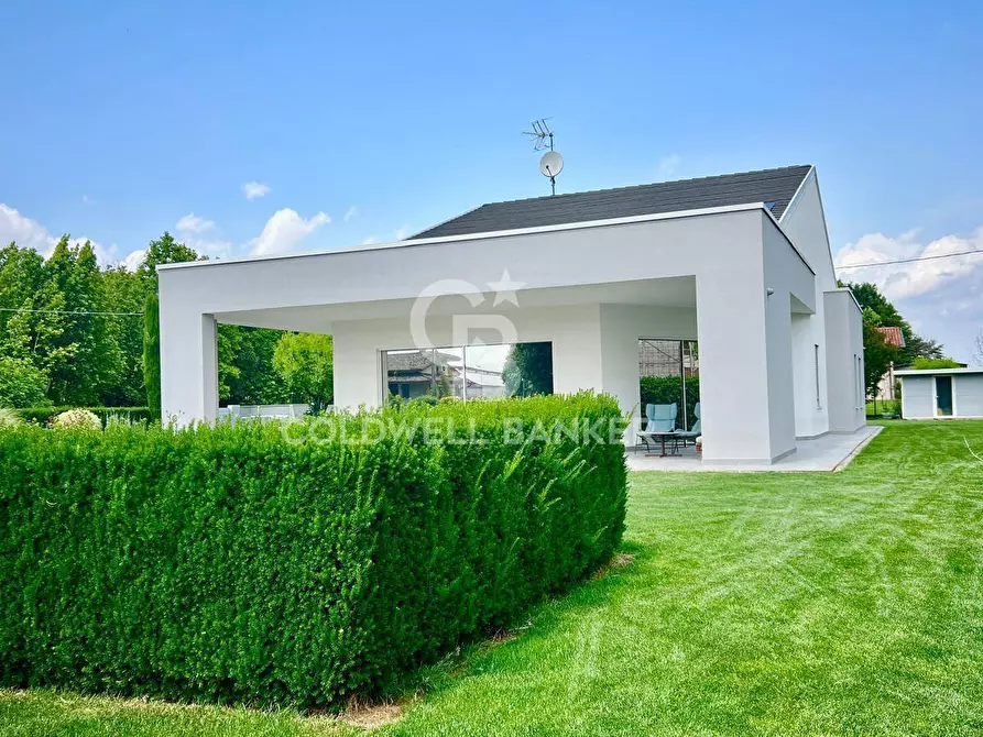 Immagine 26 di Villa in vendita  in Via Roma 90 a Massanzago