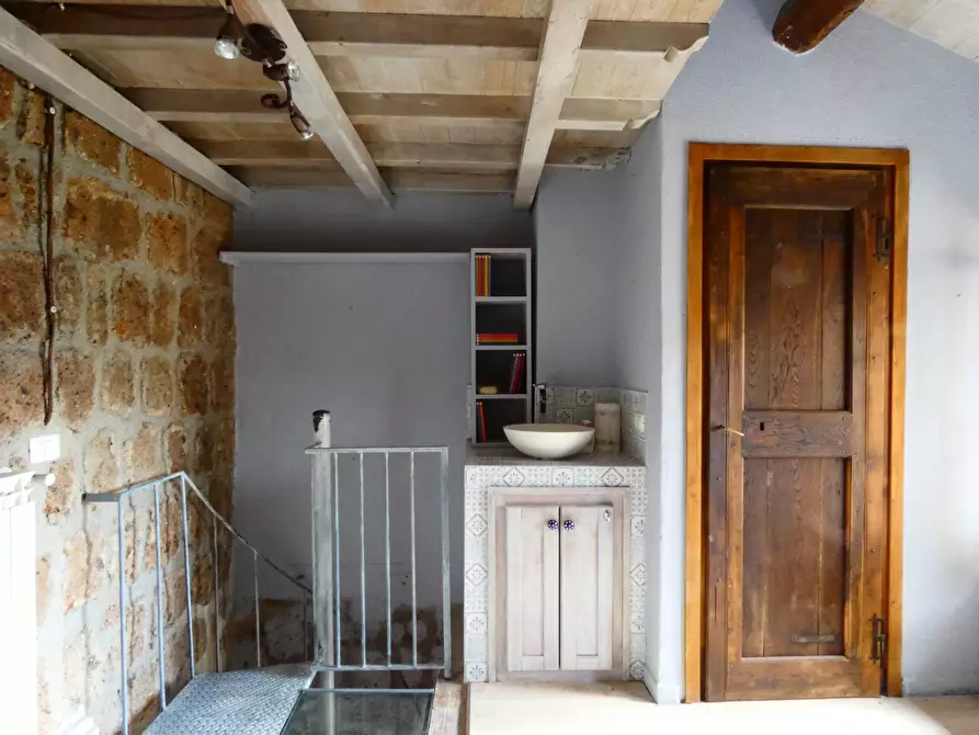 Immagine 18 di Casa indipendente in vendita  in VIA DI PORTA CANALE 25 a Arlena Di Castro