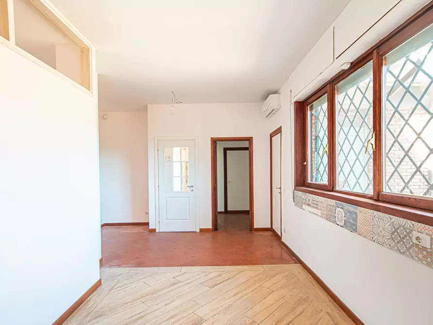 Immagine 20 di Villa in vendita  in Via di Tor Carbone 65 a Roma