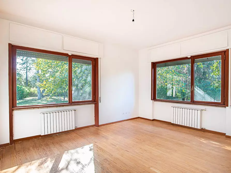 Immagine 21 di Villa in vendita  in Via di Tor Carbone 65 a Roma