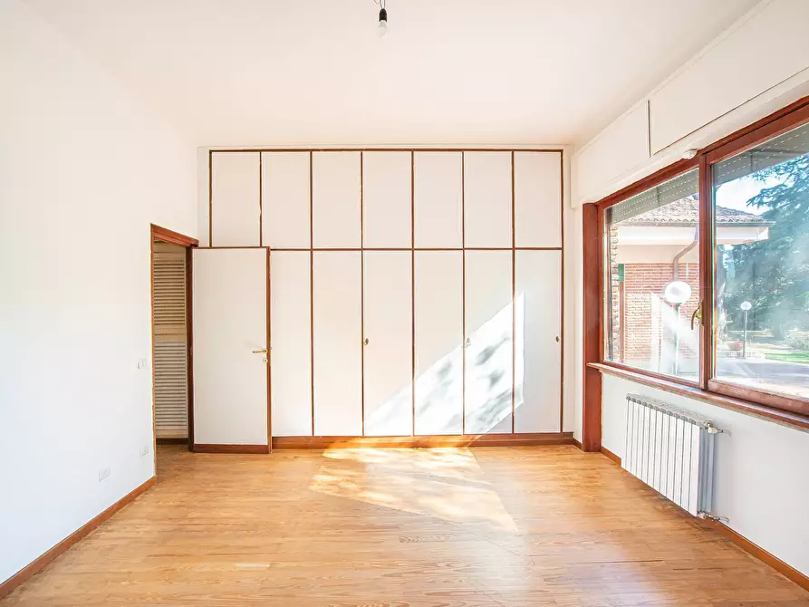 Immagine 22 di Villa in vendita  in Via di Tor Carbone 65 a Roma