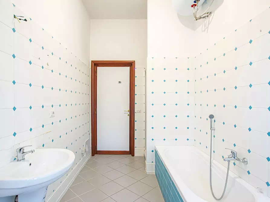 Immagine 24 di Villa in vendita  in Via di Tor Carbone 65 a Roma