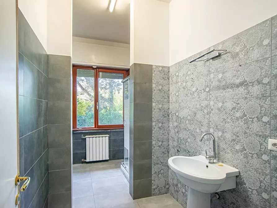 Immagine 28 di Villa in vendita  in Via di Tor Carbone 65 a Roma