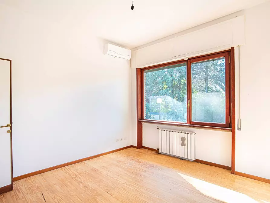 Immagine 33 di Villa in vendita  in Via di Tor Carbone 65 a Roma