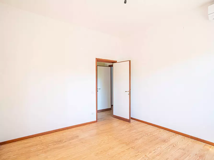 Immagine 34 di Villa in vendita  in Via di Tor Carbone 65 a Roma