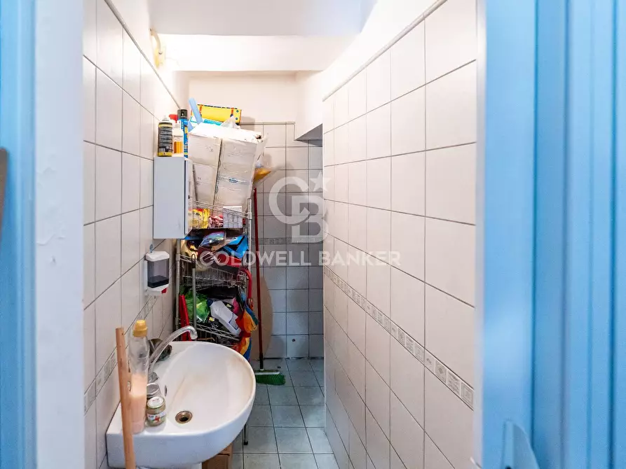 Immagine 8 di Locale commerciale in vendita  in Piazza Dante a Mascali