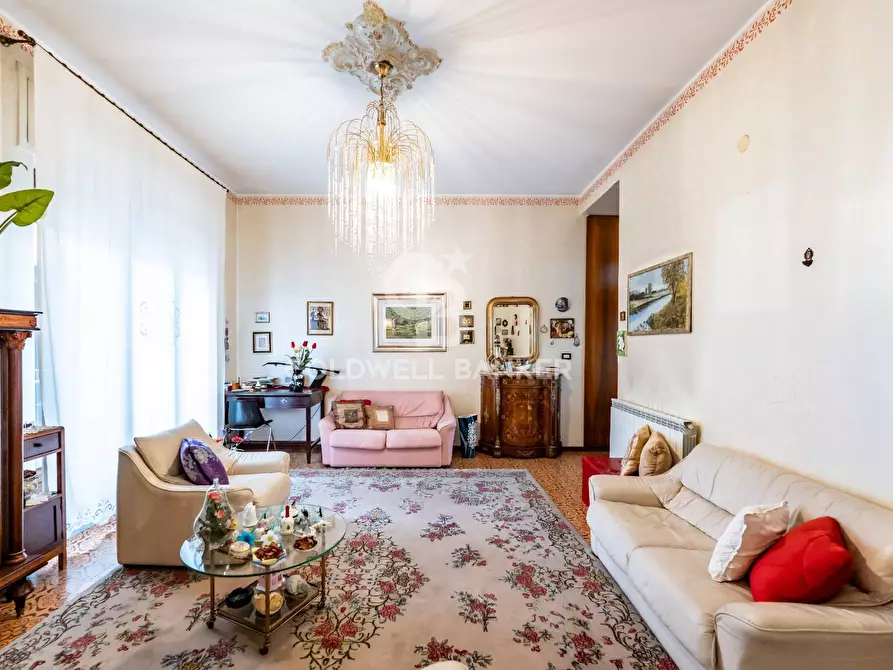 Immagine 4 di Appartamento in vendita  in via galileo galilei 15 a Aci Catena