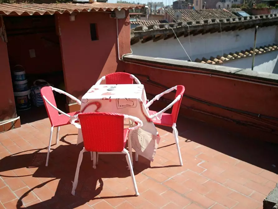 Immagine 26 di Attico in vendita  in vicolo de bovari a Roma