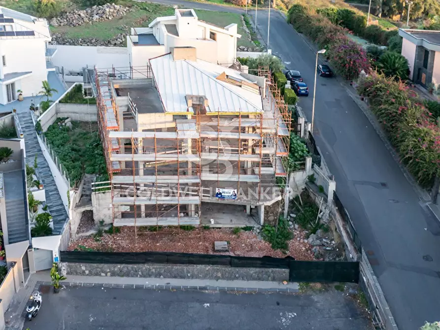 Immagine 5 di Palazzo in vendita  in Via dei Maceratoi a Acireale