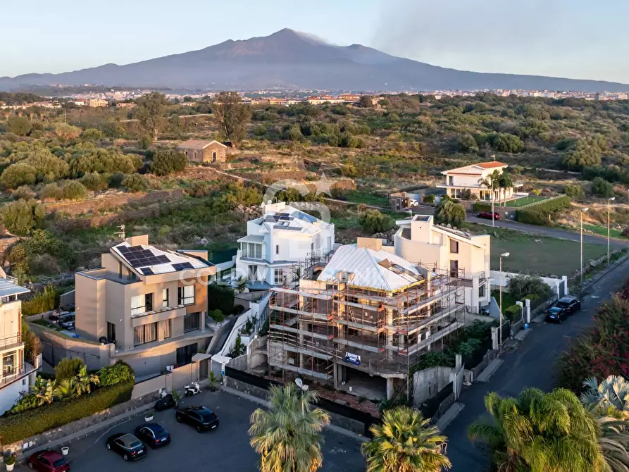 Immagine 8 di Palazzo in vendita  in Via dei Maceratoi a Acireale