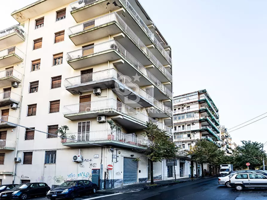 Immagine 1 di Appartamento in vendita  in Viale Regina Margherita 70 a Acireale