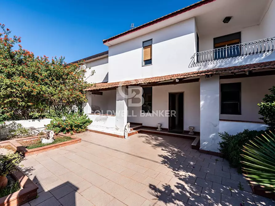 Immagine 3 di Villa in vendita  in Via Musino 5 a Catania