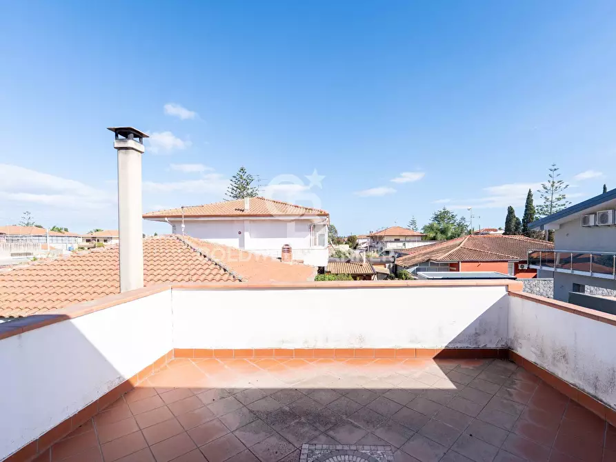 Immagine 38 di Villa in vendita  in Via Musino 5 a Catania