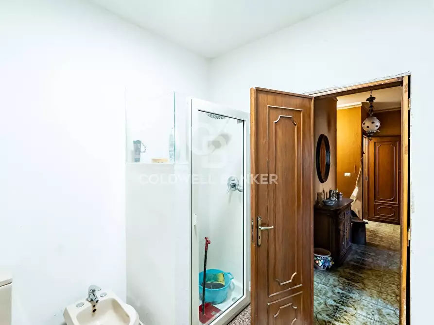 Immagine 12 di Palazzo in vendita  in Via Scaccianoce 49 a Acireale