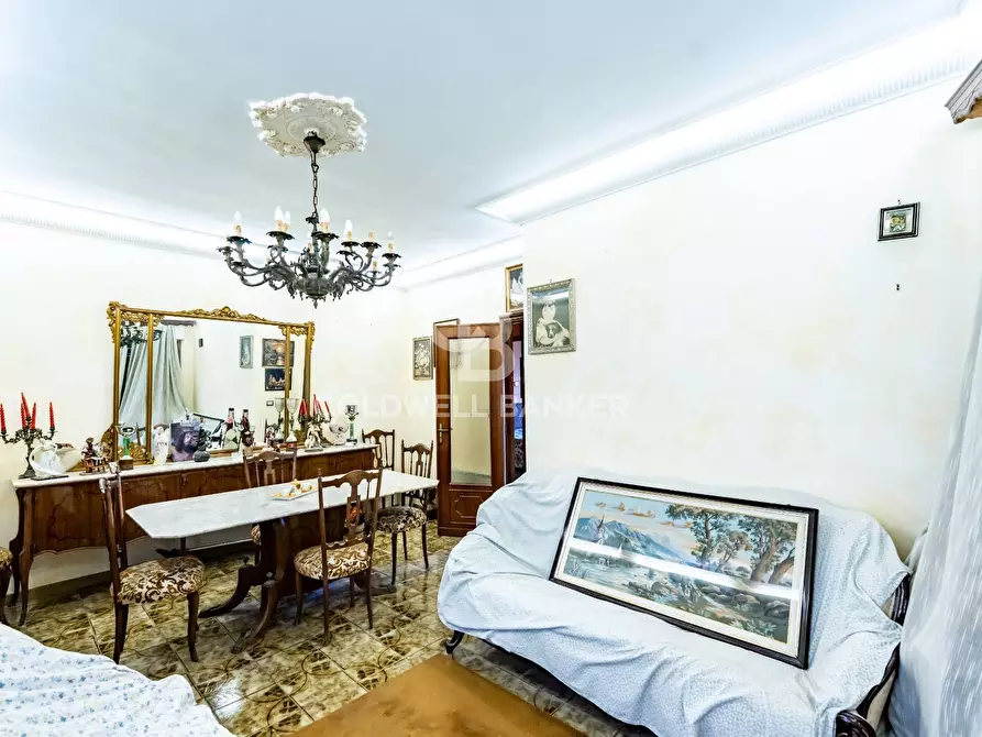 Immagine 15 di Palazzo in vendita  in Via Scaccianoce 49 a Acireale