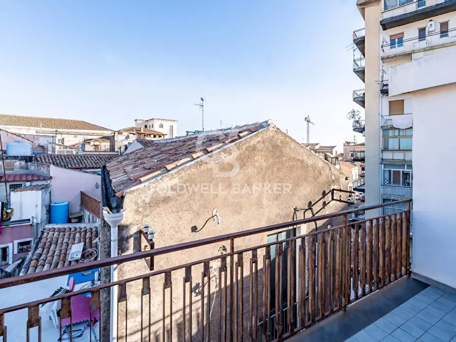 Immagine 26 di Palazzo in vendita  in Via Scaccianoce 49 a Acireale