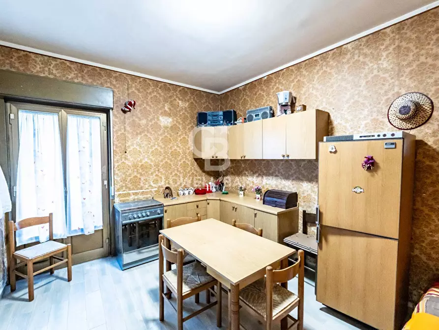 Immagine 33 di Palazzo in vendita  in Via Scaccianoce 49 a Acireale