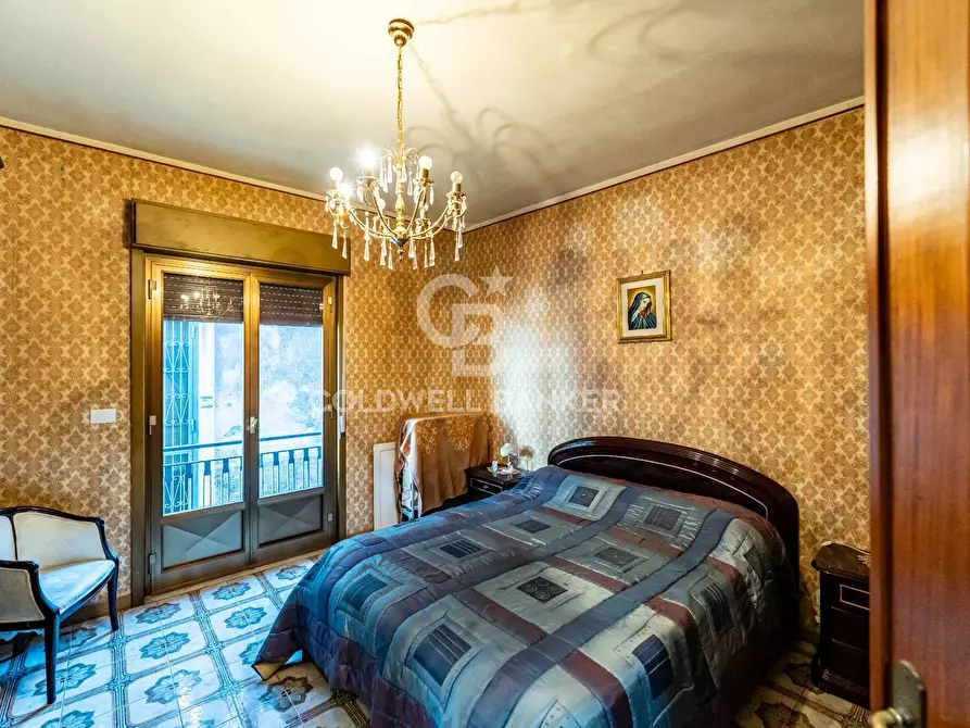 Immagine 38 di Palazzo in vendita  in Via Scaccianoce 49 a Acireale