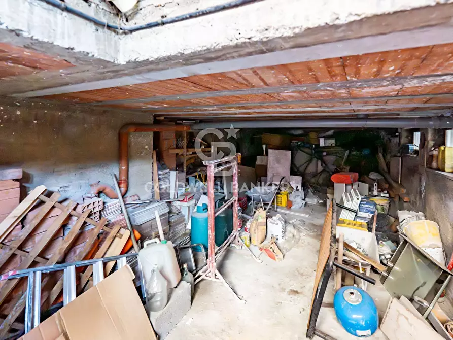 Immagine 43 di Palazzo in vendita  in Via Scaccianoce 49 a Acireale