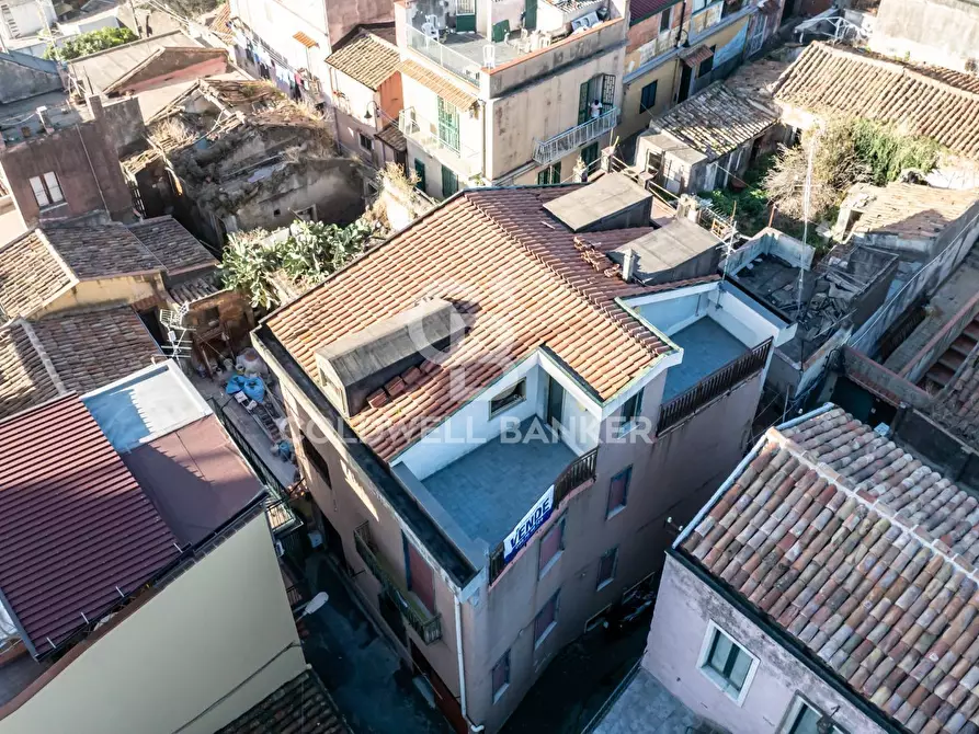 Immagine 48 di Palazzo in vendita  in Via Scaccianoce 49 a Acireale