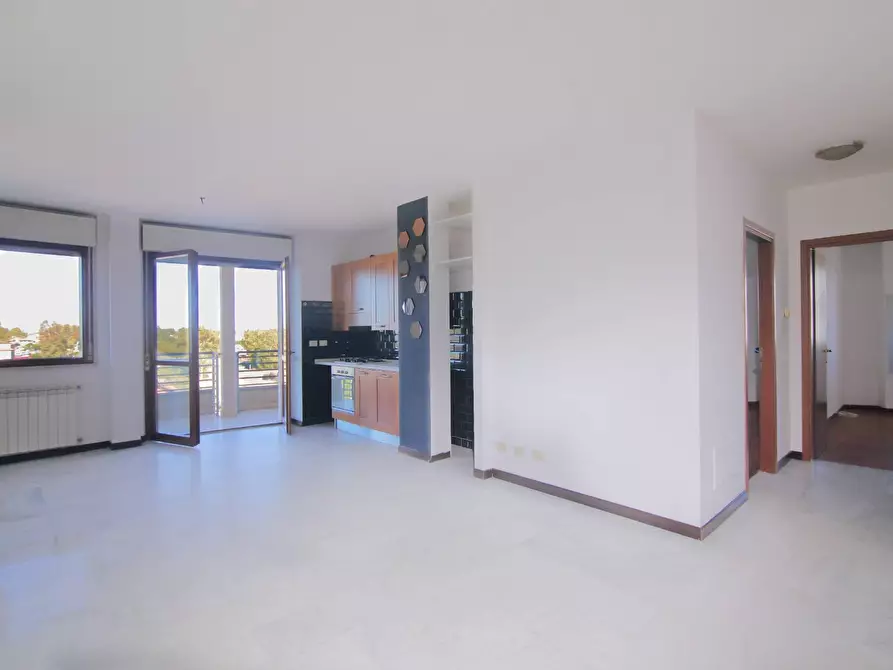 Immagine 3 di Appartamento in vendita  in Via Zanotti Bianco 15 a Roma