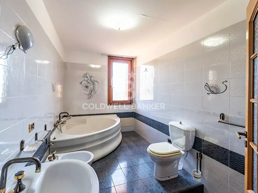 Immagine 49 di Appartamento in vendita  in via regina elena a Piedimonte Etneo