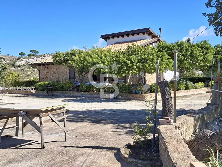 Immagine 9 di Villa in vendita  in contrada belladonna a Caltagirone