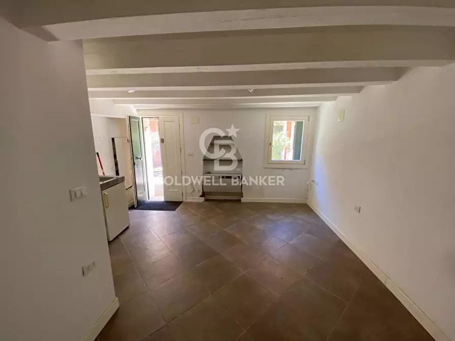 Immagine 4 di Magazzino in vendita  in Isola Della Giudecca a Venezia