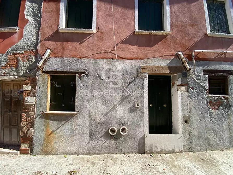 Immagine 14 di Magazzino in vendita  in Isola Della Giudecca a Venezia