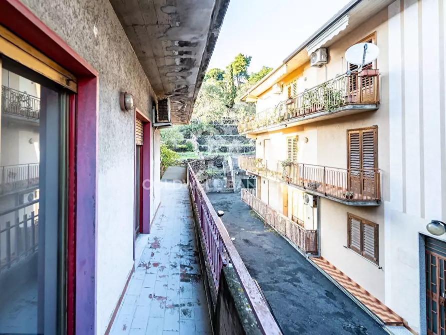 Immagine 1 di Appartamento in vendita  in Via Tripoli 83 a Aci Castello