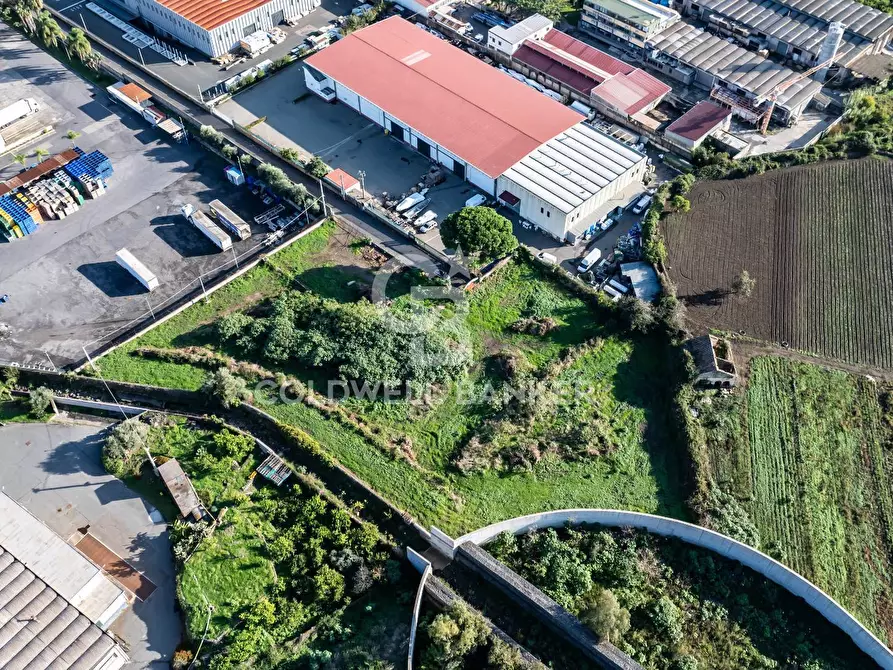 Immagine 6 di Locale commerciale in vendita  in Via Anzalone 16 a Acireale