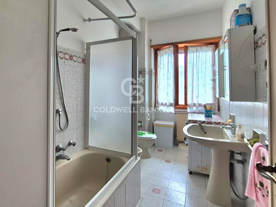 Immagine 13 di Appartamento in vendita  in Via Giovanni Da Verrazzano 10 a Tarquinia