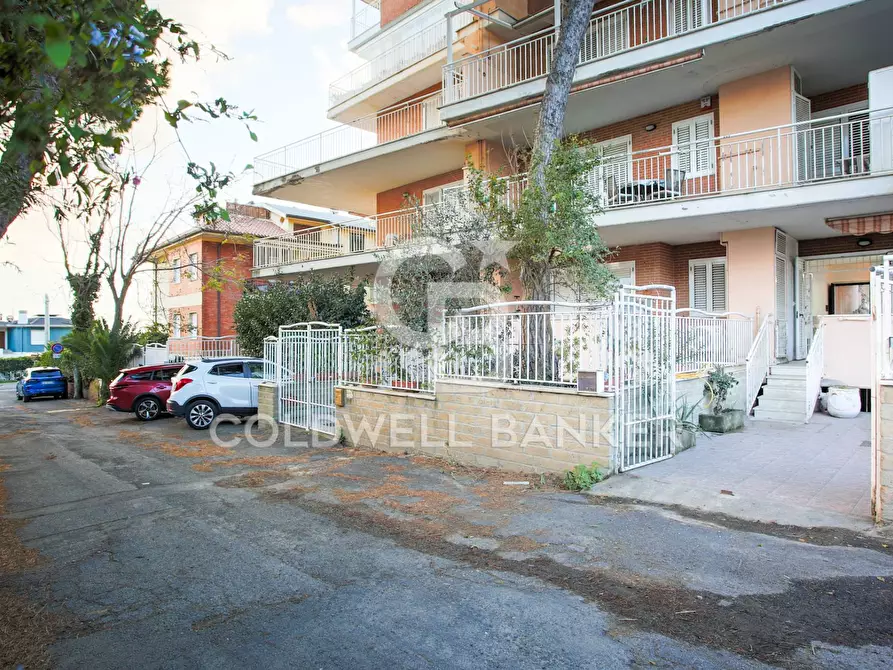 Immagine 3 di Appartamento in vendita  in Via Botticelli 5c a Santa Marinella