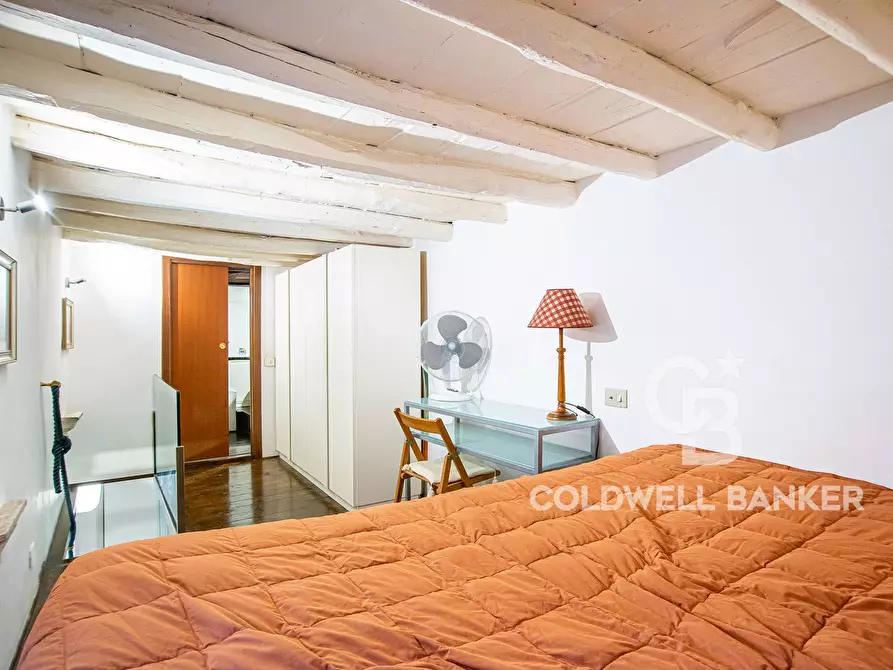 Immagine 16 di Appartamento in vendita  in Via Di Monte Giordano a Roma