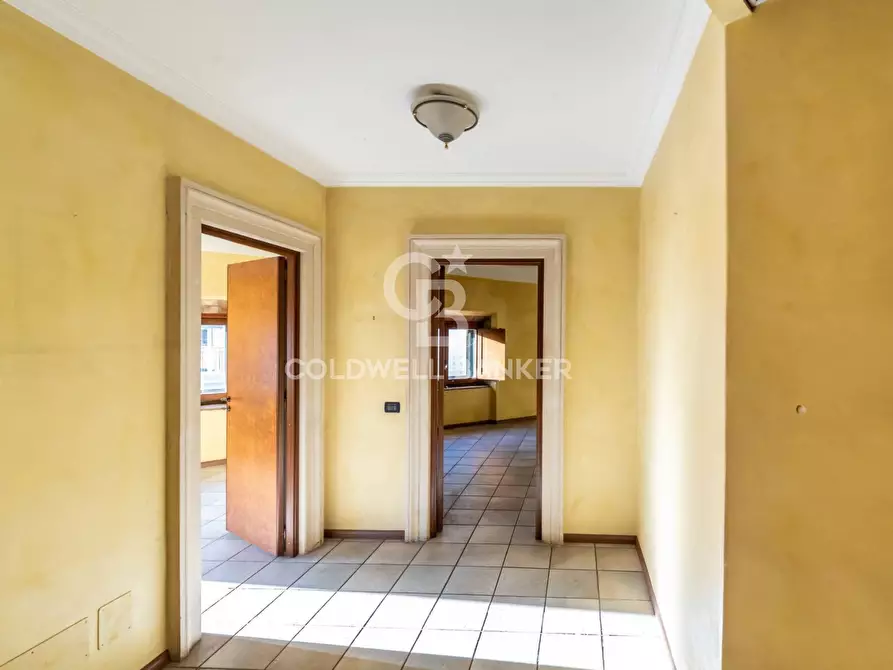 Immagine 4 di Appartamento in vendita  in Via Umberto 285 a Catania