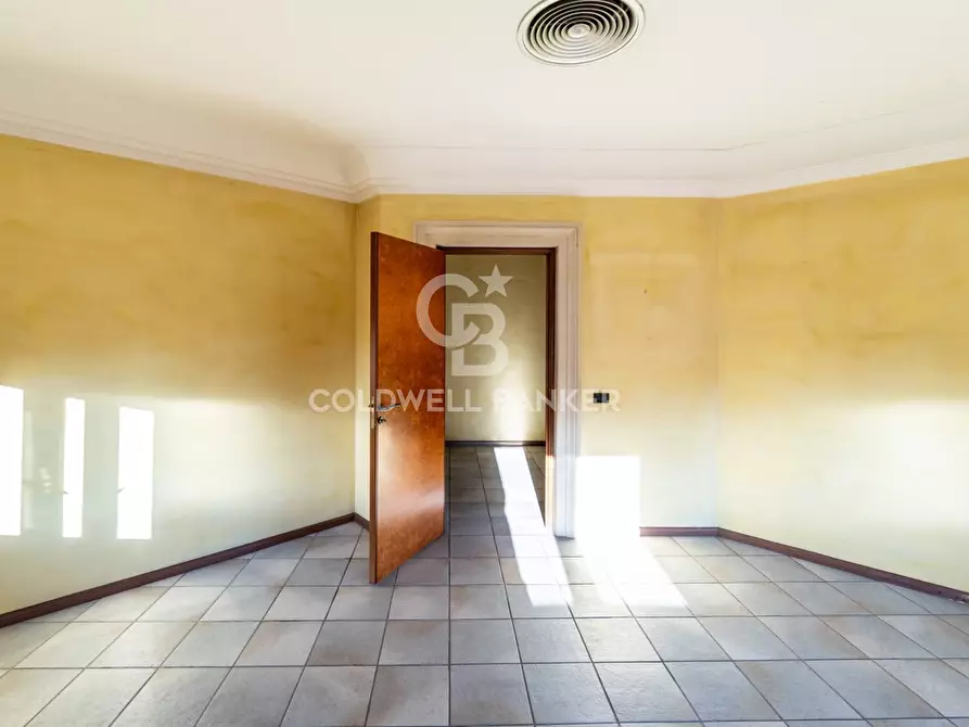 Immagine 10 di Appartamento in vendita  in Via Umberto 285 a Catania