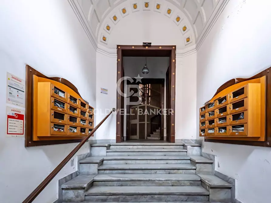 Immagine 13 di Appartamento in vendita  in Via Umberto 285 a Catania