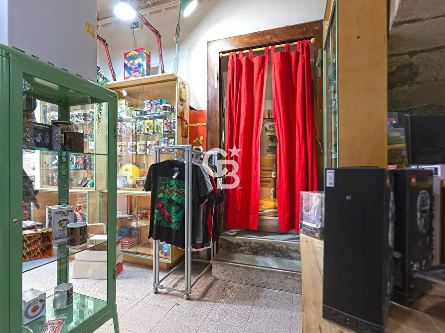 Immagine 11 di Locale commerciale in affitto  in Via Macel Gattesco a Viterbo