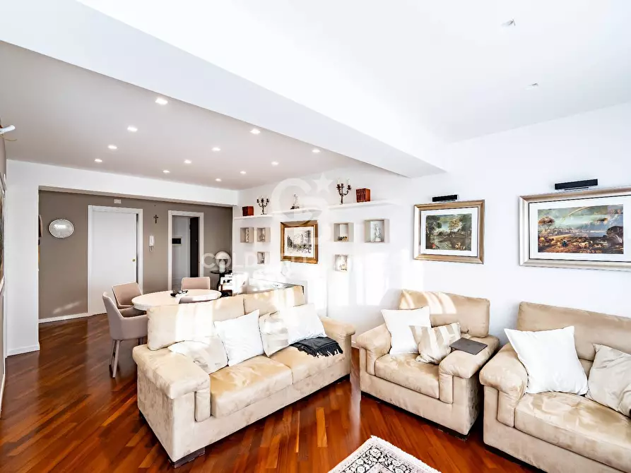 Immagine 2 di Appartamento in vendita  in Via Verga 6 a Acireale